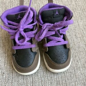 DC Kids High-Top Sneakers in Brown, Black & Purple
